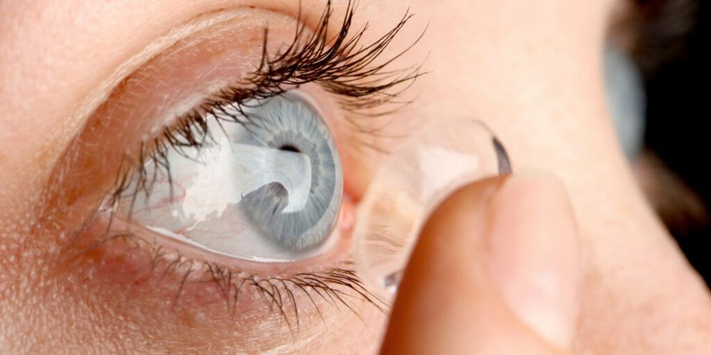 How to Choose the Right Contact Lenses for Your Eyes
